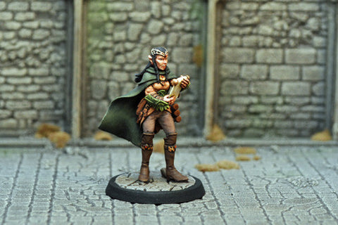 Otherworld Miniatures DAD14 - Female Elf Magic User