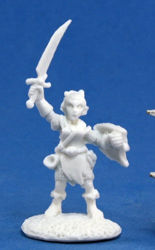 Reaper Miniatures 77164: Elliwyn Heatherlark, Gnome Bard